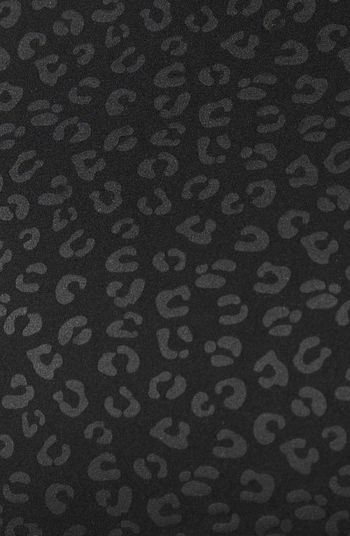 Charger l&#39;image 1 dans la galerie. Gros plan sur le design print cheetah de la collection Fierce